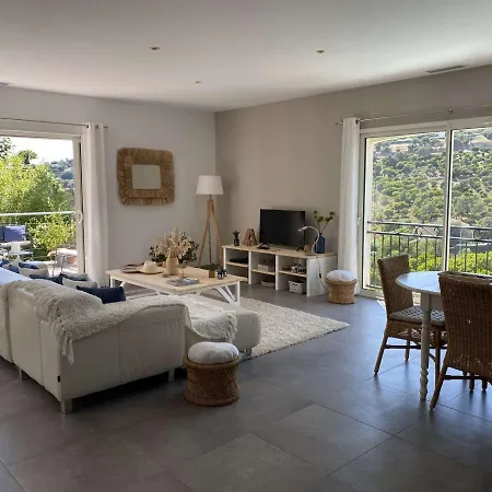 Villa Les Issambres, 5 Pieces, 8 Personnes - Fr-1-632-12 *